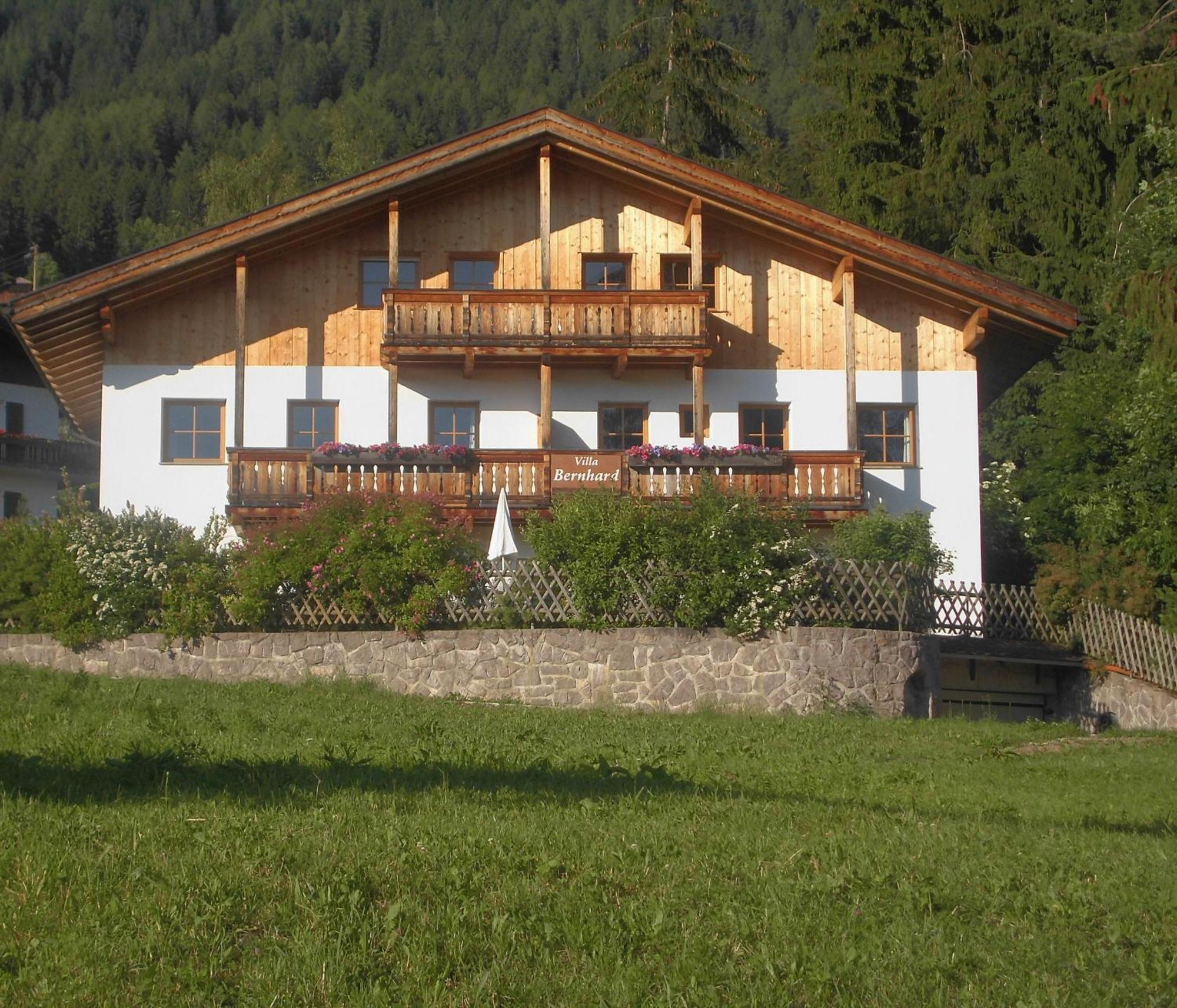 Villa Bernhard シウジ エクステリア 写真